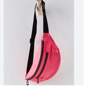 NWOT Free People Movement ~ Ripstop Runner Bag ~  Pink
